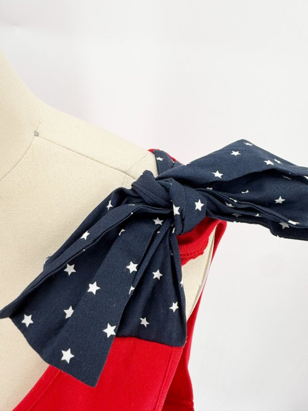 Tommy Hilfiger Red V-Neck Tank w/ Navy Star Print Bow Detail XL - Picture 2 of 11